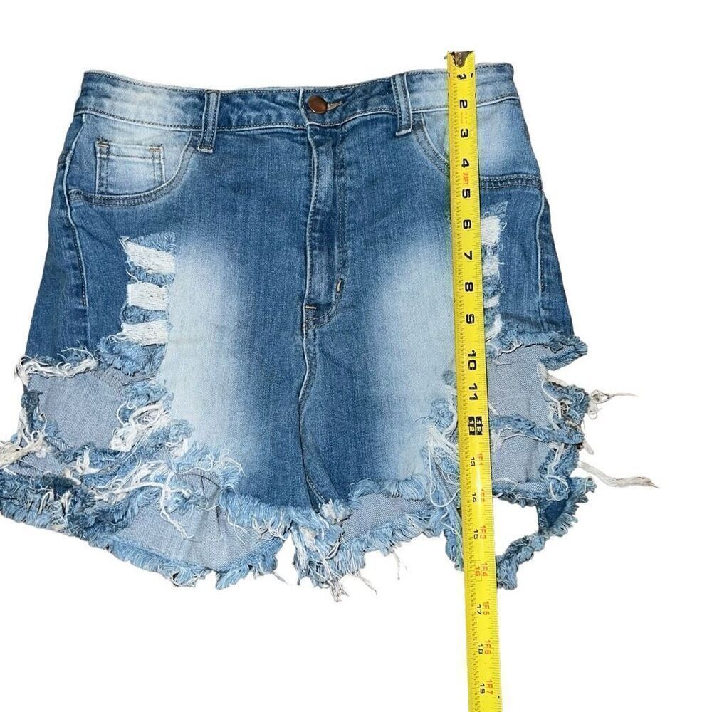 FASHION NOVA Light Wash Distresses Jeans Size 13 - Picture 7 of 8